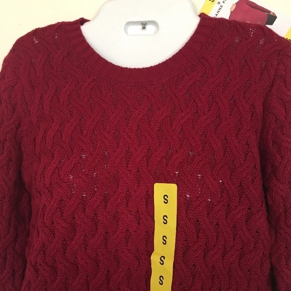 JEANNE PIERRE Women's Crew Neck Knit Sweater - Picture 4 of 5